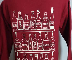 Maturitní mikiny v jednotném designu pro celou třídu