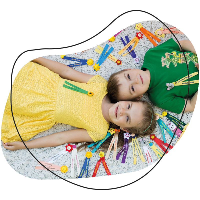 Potisk &scaron;erp, stužek, triček a mikin pro před&scaron;kol&aacute;ky a &scaron;kol&aacute;ky